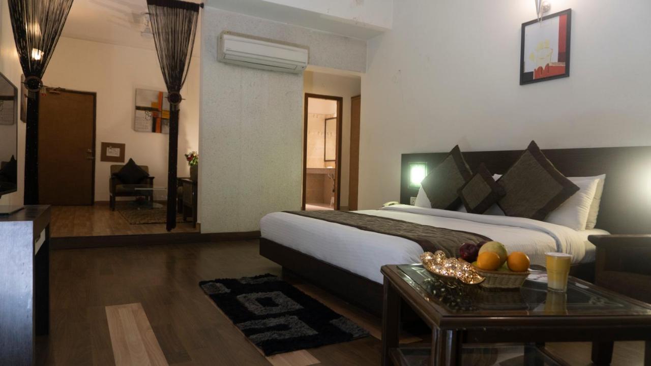 Mg Regency Hotel Baddi Exterior foto