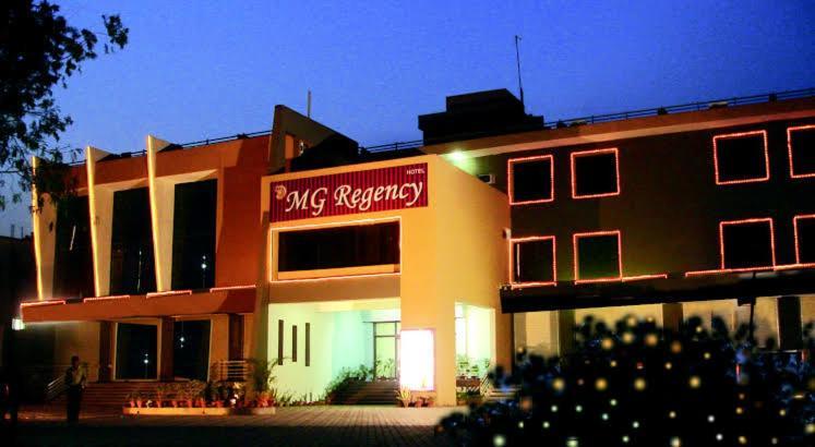 Mg Regency Hotel Baddi Exterior foto