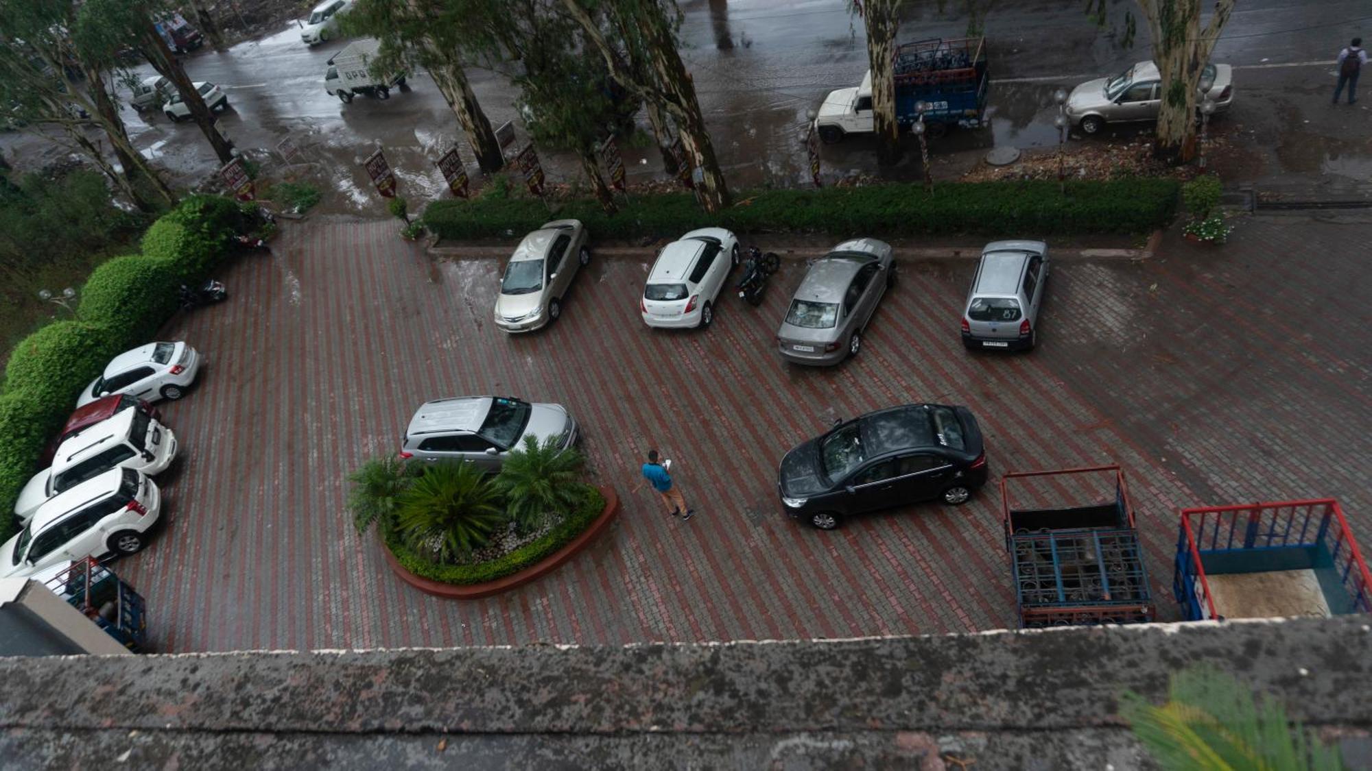 Mg Regency Hotel Baddi Exterior foto