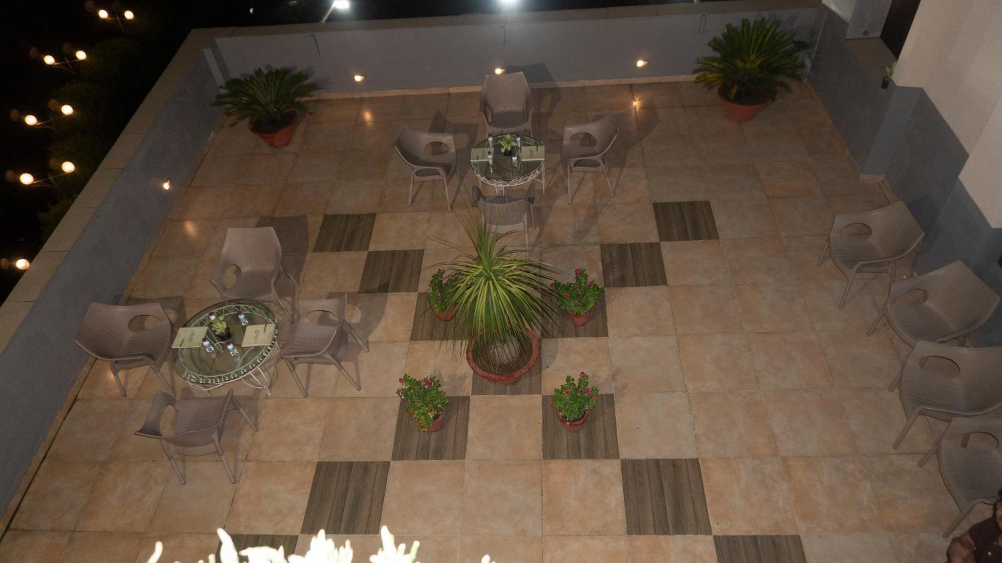 Mg Regency Hotel Baddi Exterior foto